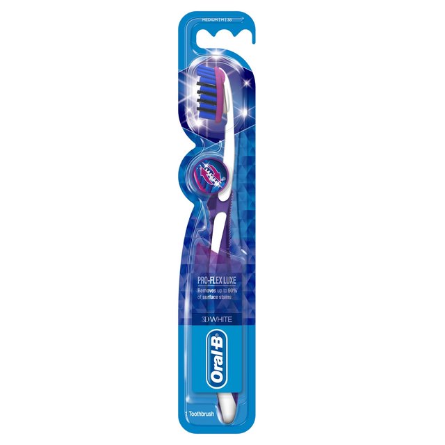 Oral B 3D White Luxe Pro Flex 38 Cepillo de dientes mediano