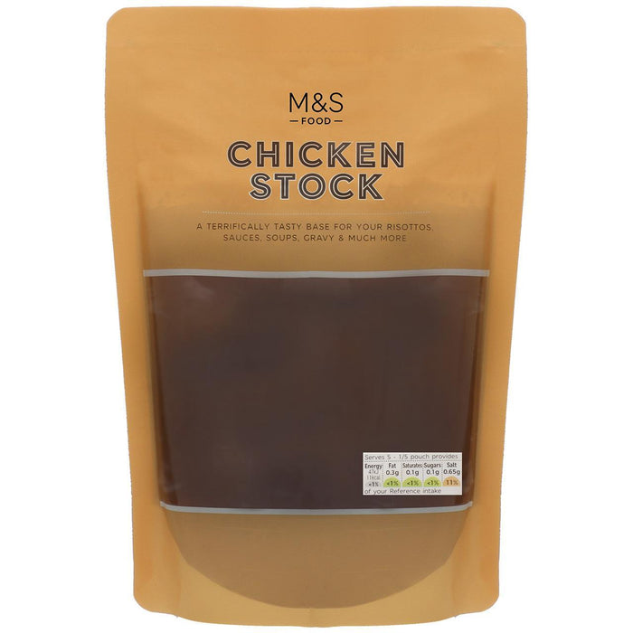 Cuire avec un bouillon de poulet M&S ​​500 ml